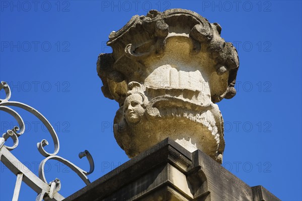 Stadion Castle Bonnigheim, detail, wall end, decorative element on wall, fence, vase-like stone