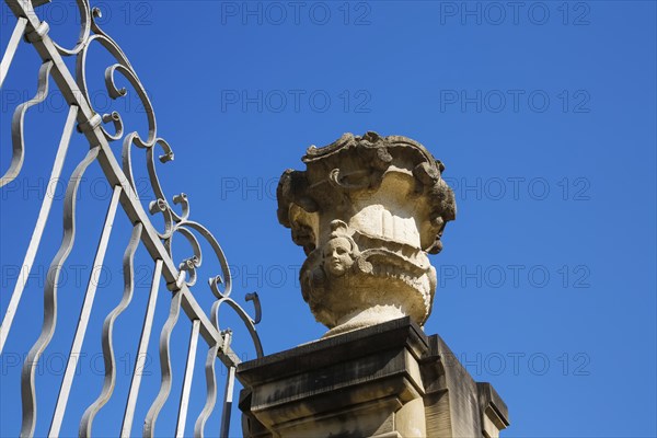 Stadion Castle Bonnigheim, detail, wall end, decorative element on wall, fence, vase-like stone