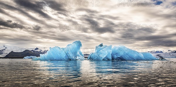 Jokulsarlon Glacier Lagoon in eastern Iceland during sunset