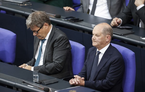 Federal Chancellor Olaf Scholz with Federal Minister of Economics Robert Habeck in the Bundestag,