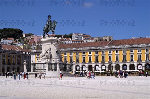 Tourists, equestrian statue of King Joseph I. Praça Square, Praca do Comercio, Baixa, Lisbon,