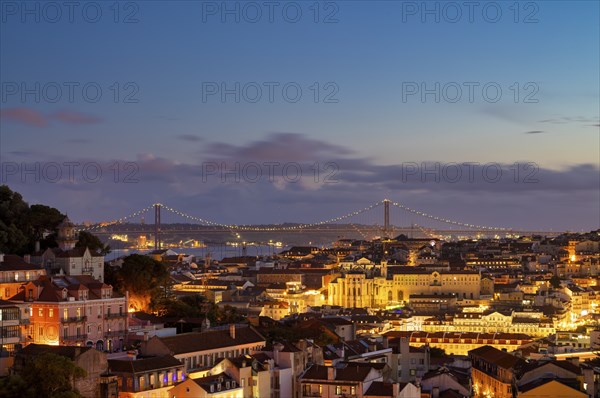 View from the viewpoint Miradouro da Graça, also Sophia de Mello Breyner Andresen, city view, old