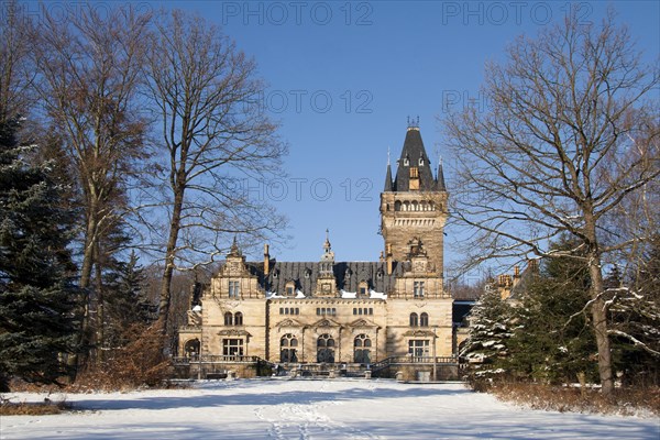 The hunting lodge in Hummelshain in the winter the hunting lodge Hummelshain in the winter