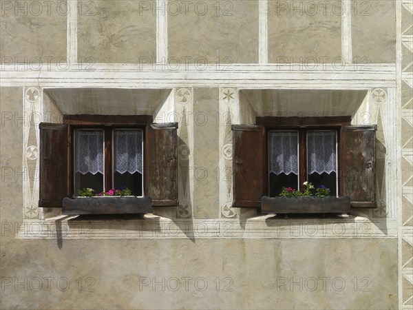 Windows in Guarda
