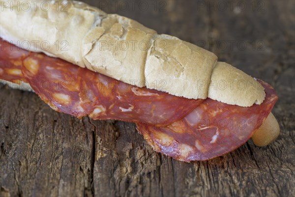 Spanish chorizo slices in bread
