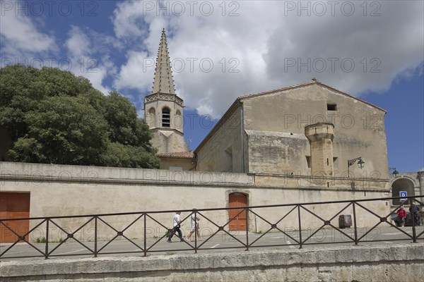 Collège Saint-Charles, school, boarding school, building, college, Arles, Bouches-du-Rhône,