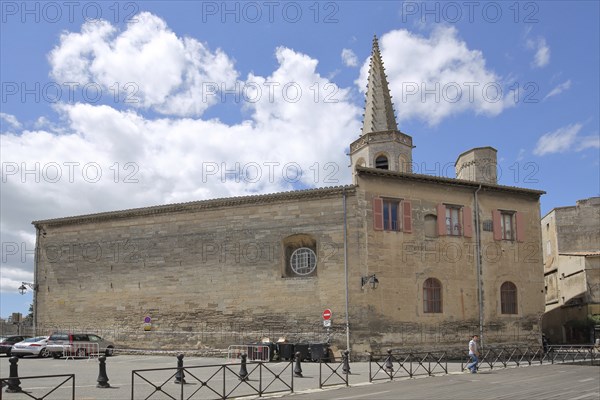 Collège Saint-Charles, school, boarding school, building, college, Arles, Bouches-du-Rhône,