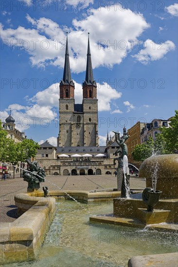 Gobel Fountain by sculptor Bernd Gobel and Marktkirche Unser Lieben Frauen, Hallmarkt, Halle an der