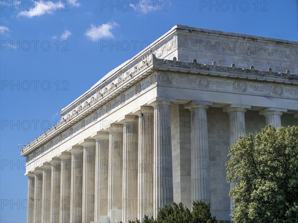 Beautiful Lincoln Memorial from the side