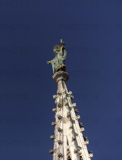 Muenchner Kindl atop of the town hall, Munich, Germany, Europe