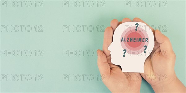 Alzheimer awareness day, dementia diagnosis, ParkinsonÂ´s disease, memory loss brain disorder,