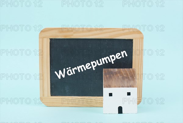 Heat pumps, german language, new building energy act, climate protection policy to reduce co2