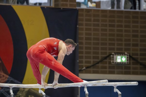 Olympic qualification in apparatus gymnastics in Rüsselsheim Picture: Andreas Toba on parallel bars