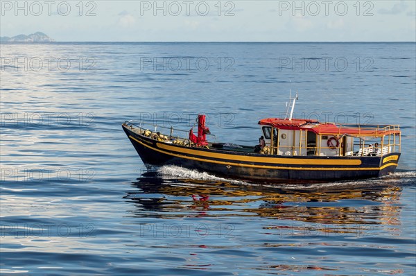 Einheimisches Fischerboot, Mahe, Republik Seychellen, Indischer Ozean