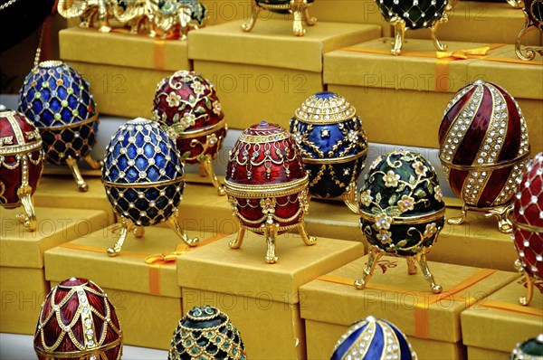 Sale of souvenirs on the Sparrow Hills in Moscow