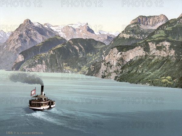 The lake of the four cantons and Urirothstock, Urirotstock, Vierwaldstaettersee, Switzerland,