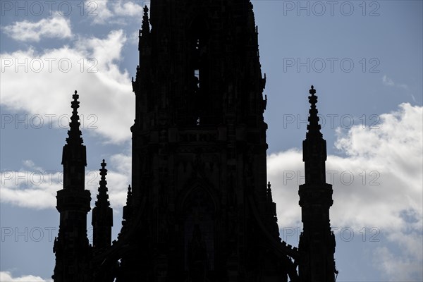 Silhouette Scott Monument, Victorian spire with 287 steps built in honour of the writer Sir Walter
