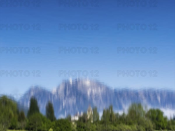 Morning atmosphere, reflection, Grundlsee Castle in the morning light, Grundlsee, Salzkammergut,