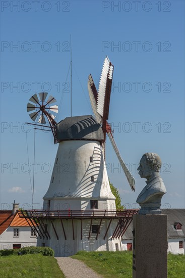 Dybbol Molle, Düppel Mill, Memorial to the German-Danish War of 1864, Bust of King Christian IX,