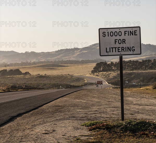 Fine for littering Sign at Coast Highway in California, USA, North America