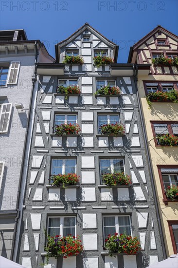 Historic half-timbered buildings in Schmiedgasse, Grüninger Platz, monastery quarter, old town of