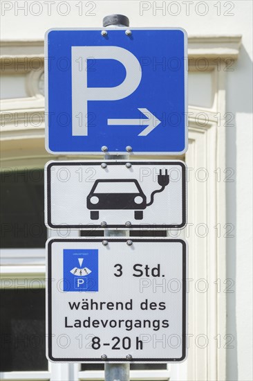 Traffic sign for car park and charging station for electric cars, Germany, Europe