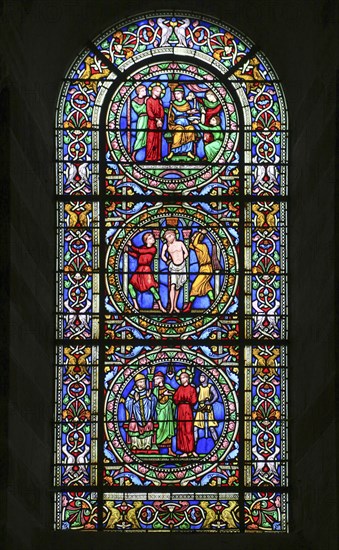 Romanesque stained glass window of the nave, Romanesque-Gothic Saint-Julien du Mans Cathedral, Le