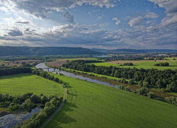 The Upper Weser flows through the southern Weserbergland between Beverungen and Höxter. Aerial