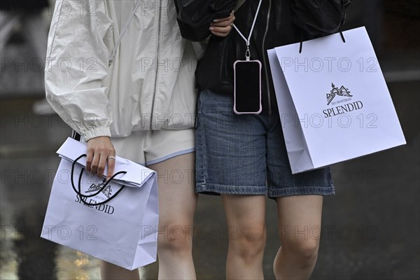 Women's Splendid Shopping Bags