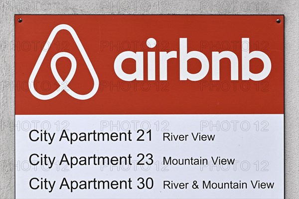 Sign airbnb City Apartment