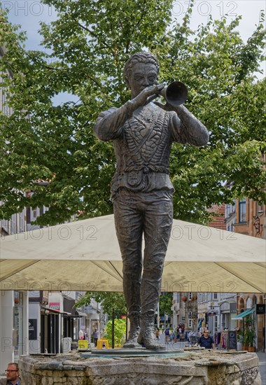Statue of the Pied Piper of Hamelin on the Pied Piper Fountain in the city centre, Osterstrasse.