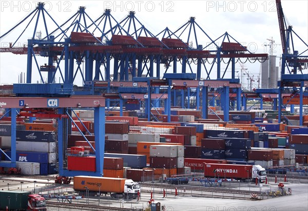 Hamburg, 19 June 2009, Container Terminal Altenwerder, Hamburger Hafen und Logistik AG, HHLA,