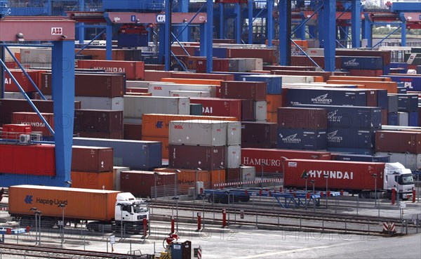 Hamburg, 19 June 2009, Container Terminal Altenwerder, Hamburger Hafen und Logistik AG, HHLA,