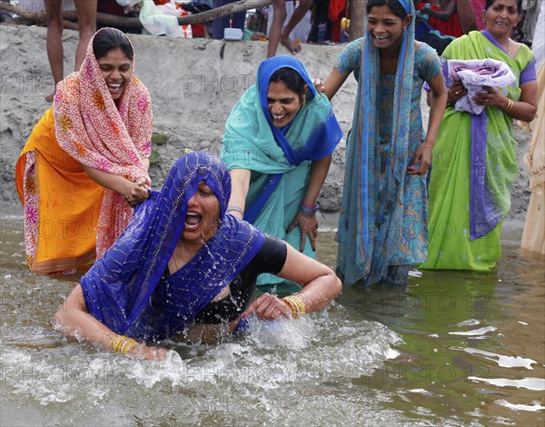 Allahabad, India, 20.01.2010, Hindus gather for the Magh Mela in Allahabad to take a holy dip at