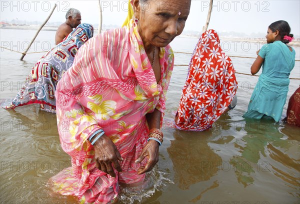 Allahabad, India, 20.01.2010, Hindus gather for the Magh Mela in Allahabad to take a holy dip at