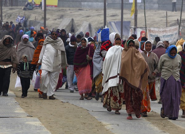Allahabad, India, 20.01.2010, Hindus gather for the Magh Mela in Allahabad to take a holy dip at