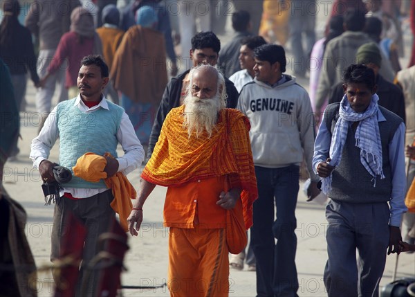 Allahabad, India, 20.01.2010, Hindus gather for the Magh Mela in Allahabad to take a holy dip at
