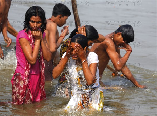 Allahabad, India, 20.01.2010, Hindus gather for the Magh Mela in Allahabad to take a holy dip at