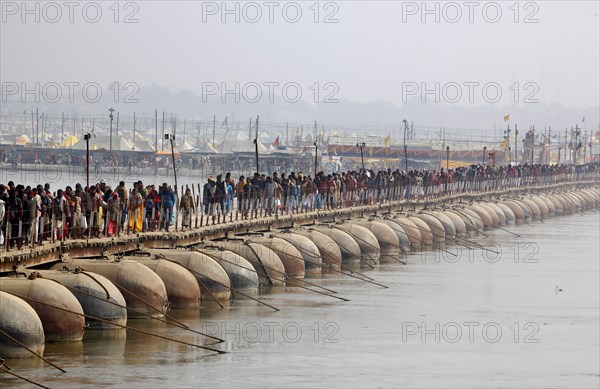 Allahabad, India, 20.01.2010, Hindus gather for the Magh Mela in Allahabad to take a holy dip at
