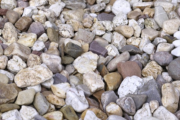 River gravel, pebbles, on the riverbank, North Rhine-Westphalia, Germany, Europe