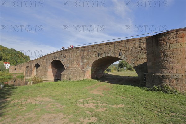 Bridge of Unity, historic stone arch bridge over the Werra, Vacha, Thuringia, Germany, Europe