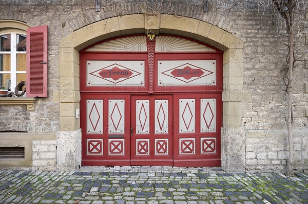 Historic, restored courtyard gate, Mainbernheim, Lower Franconia, Bavaria, Germany, Europe