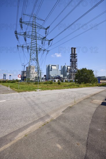 Moorburg coal-fired power station with high-voltage pylon and road in the Moorburg district, Free