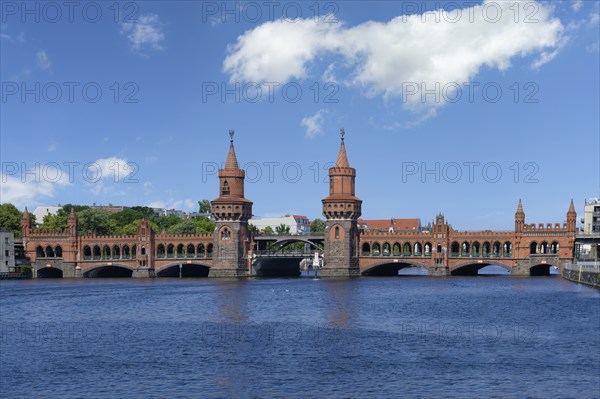 Double deck Oberbaum bridge over the Spree river, Berlin, Germany, Europe