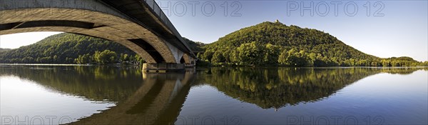 Panorama Hengsteysee with the Syberger Ruhrbrücke and the Syberg above the river Ruhr, Dortmund,
