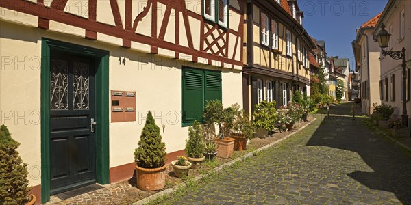 Listed half-timbered houses in the street Alt Höchst in the old town, Frankfurt-Höchst, Frankfurt