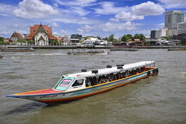 Chao Phraya River Water Taxi, Bangkok, Thailand, Asia