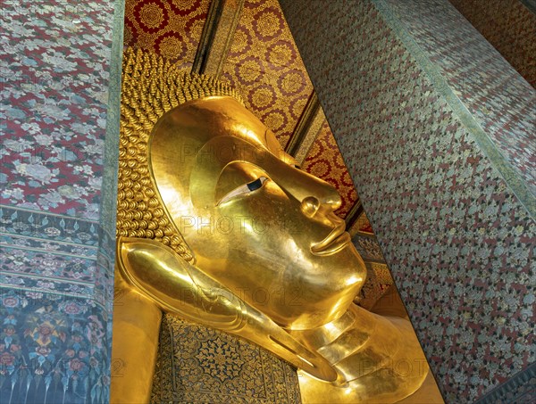 Reclining Buddha statue, Wat Pho complex, Bangkok, Thailand, Asia