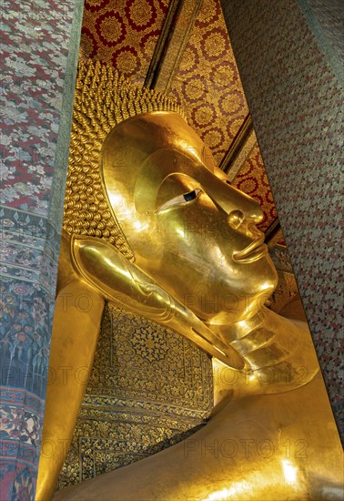 Reclining Buddha statue, Wat Pho complex, Bangkok, Thailand, Asia