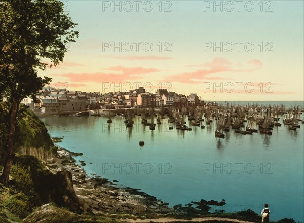 Place and port, Douarnenez in the west of France in the department of Finistère in the region of